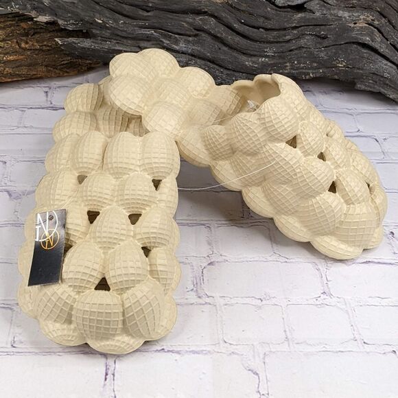 Bubble Slides Massage Slippers - Size L (9-10) - Picture 1 of 11